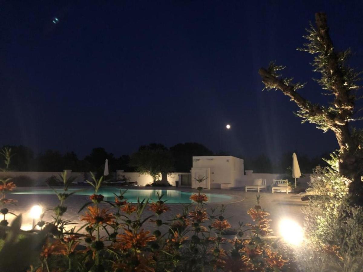 Trulli Isago Bed & Breakfast โลโกโรตอนโด ภายนอก รูปภาพ