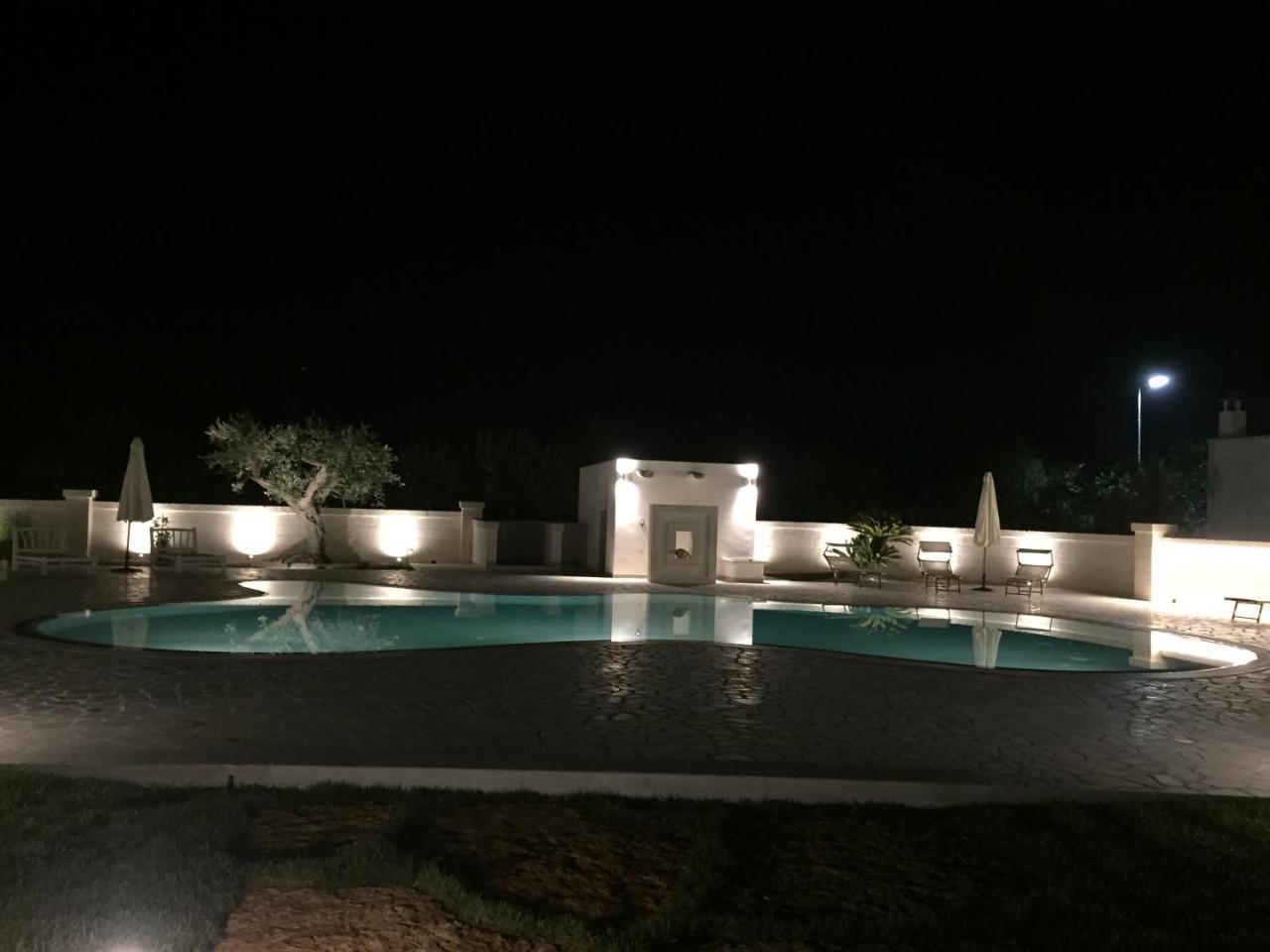 Trulli Isago Bed & Breakfast โลโกโรตอนโด ภายนอก รูปภาพ